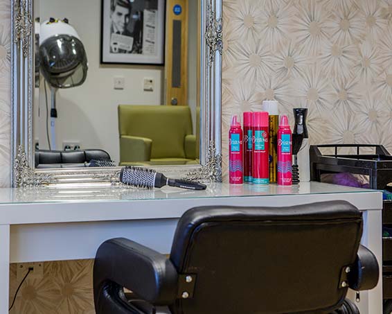 Hair Salon Table & Mirror